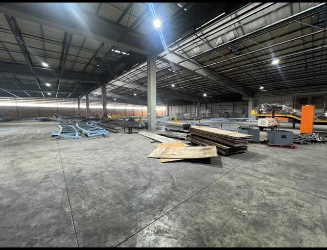 6,500M² WAREHOUSE FOR SALE IN MOBENI